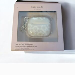 kate spade New York AirPods Case - Cream Floral
